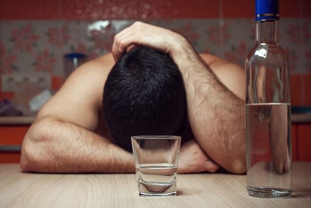 Alcoolisme masculin aux conséquences fatales pour l'organisme
